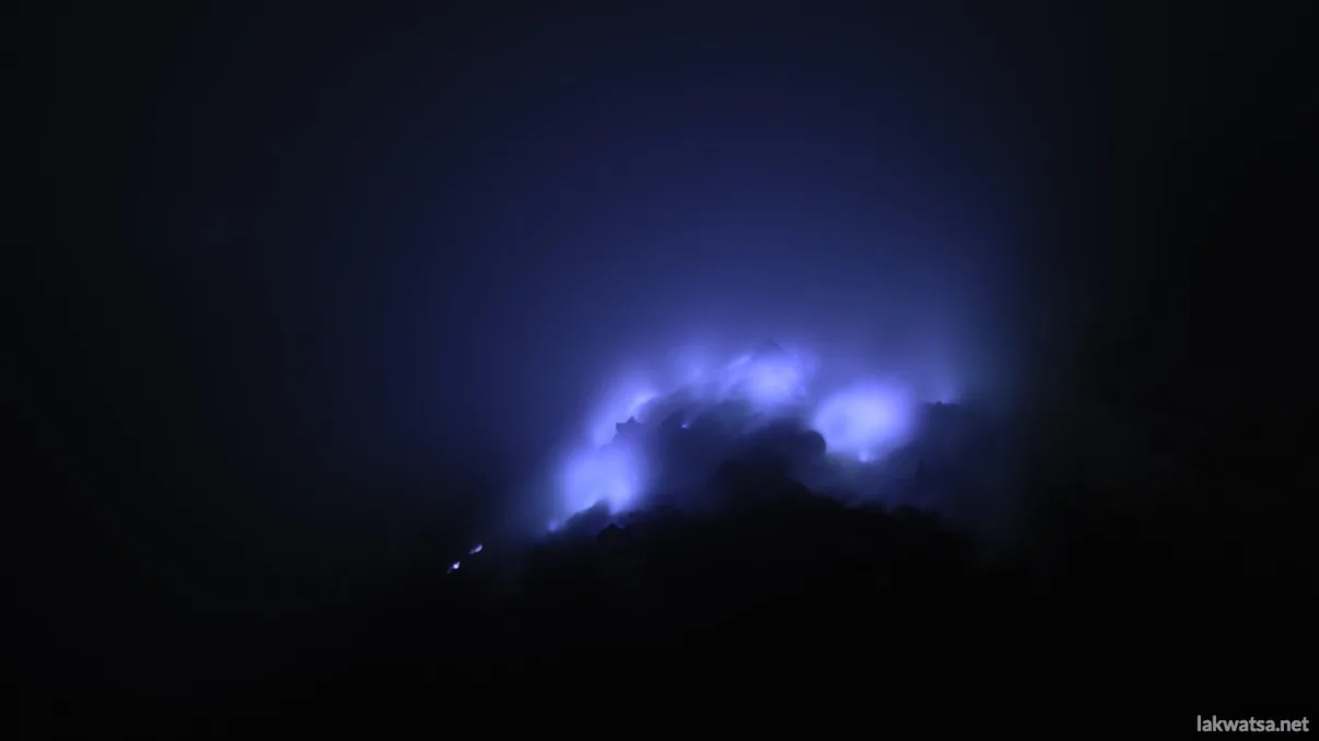 Kawah Ijen ("Ijen Crater"), East Java, Indonesia