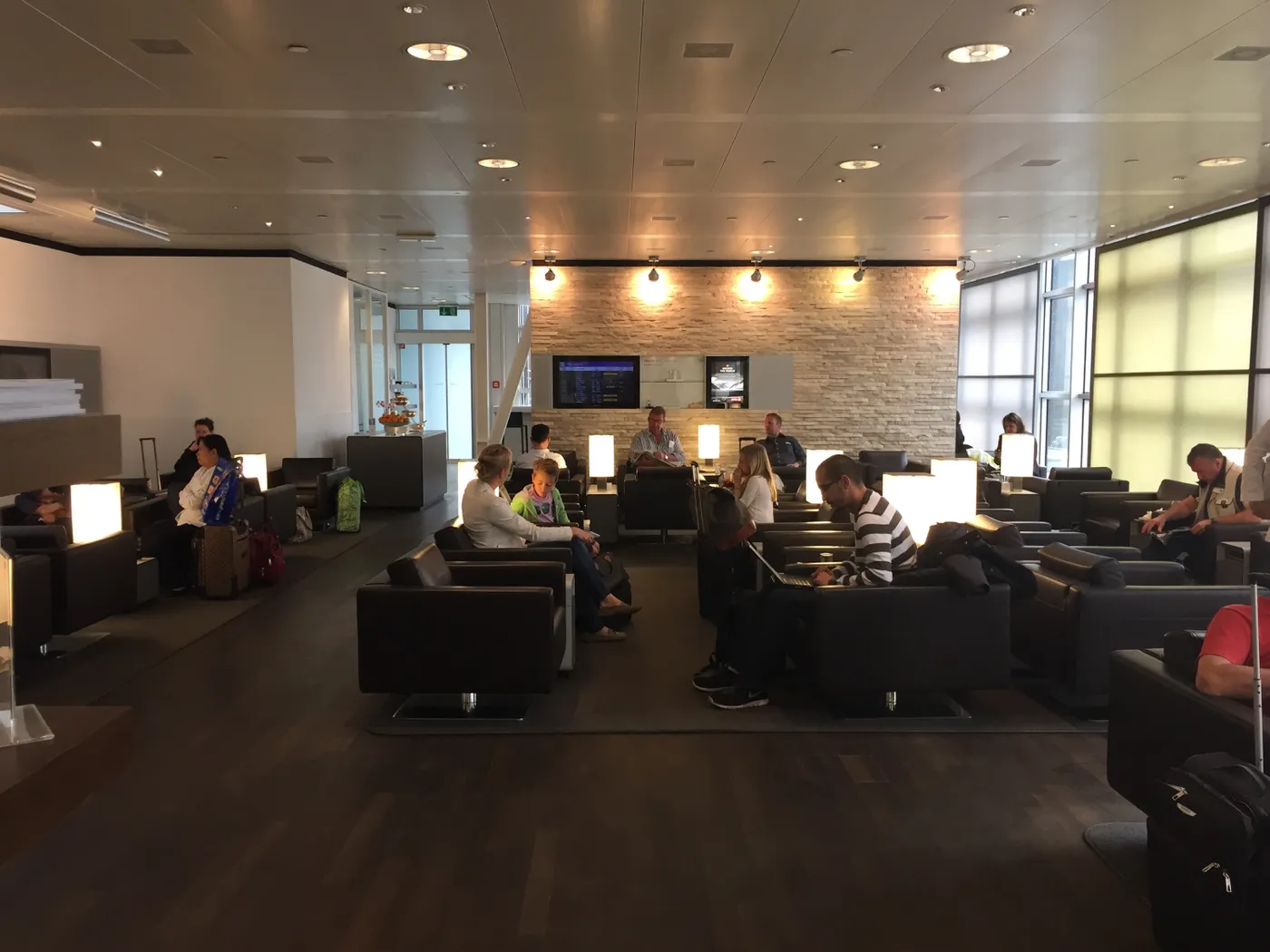 Swiss Business Class lounge Geneva
