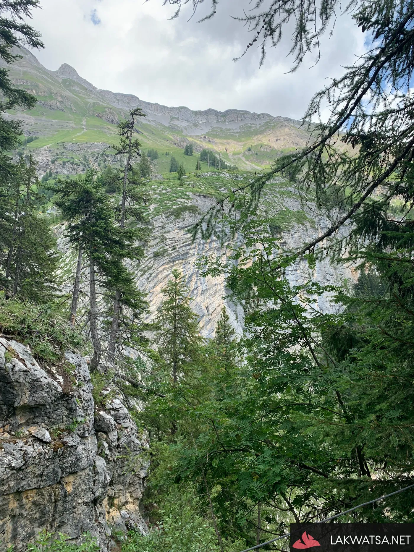 Along the the hiking path from Barage de Zeuzier to Mayens d'Arbaz