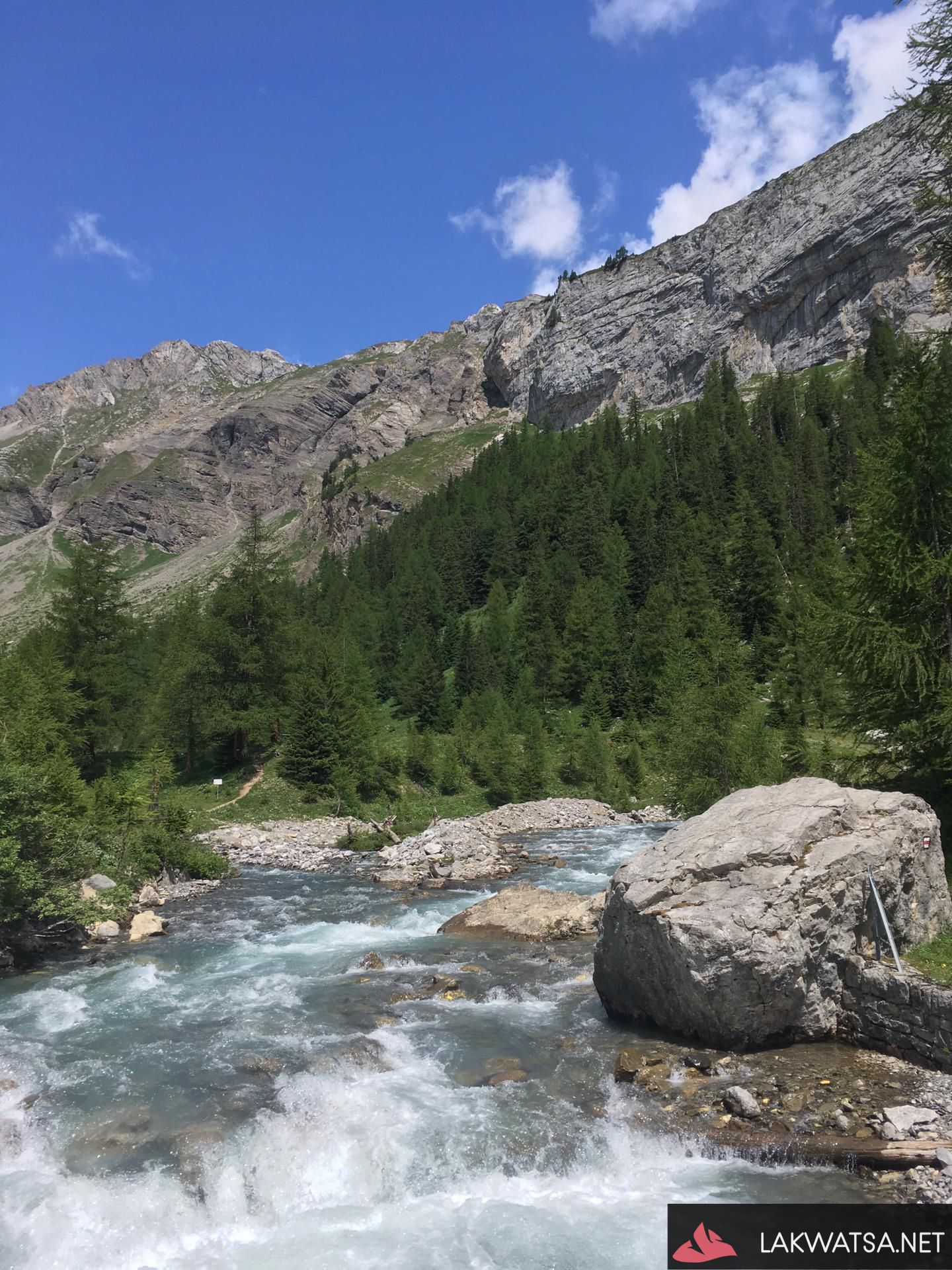 Around barrage de Zeuzier