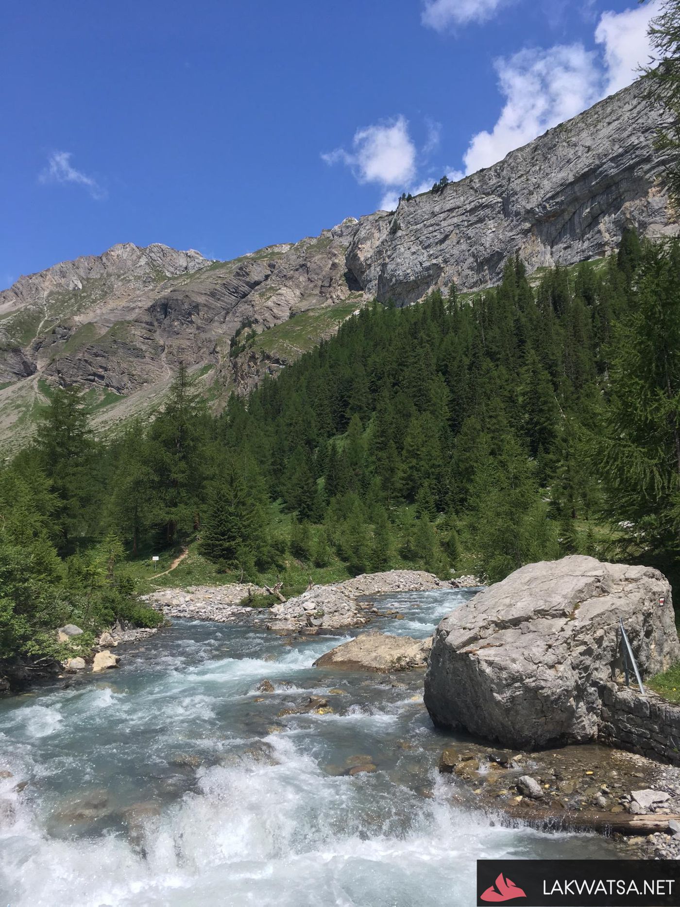Around barrage de Zeuzier