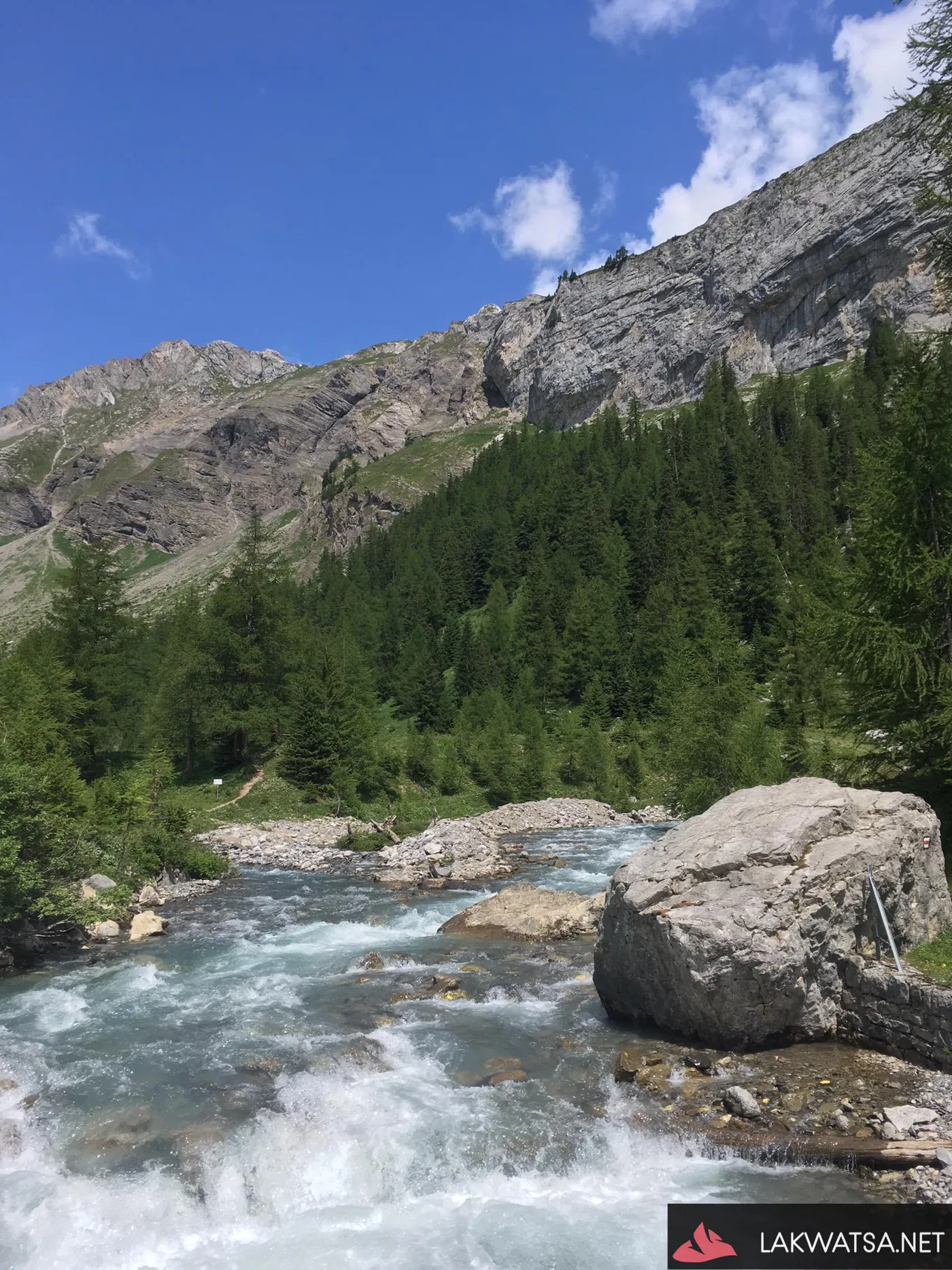 Around barrage de Zeuzier