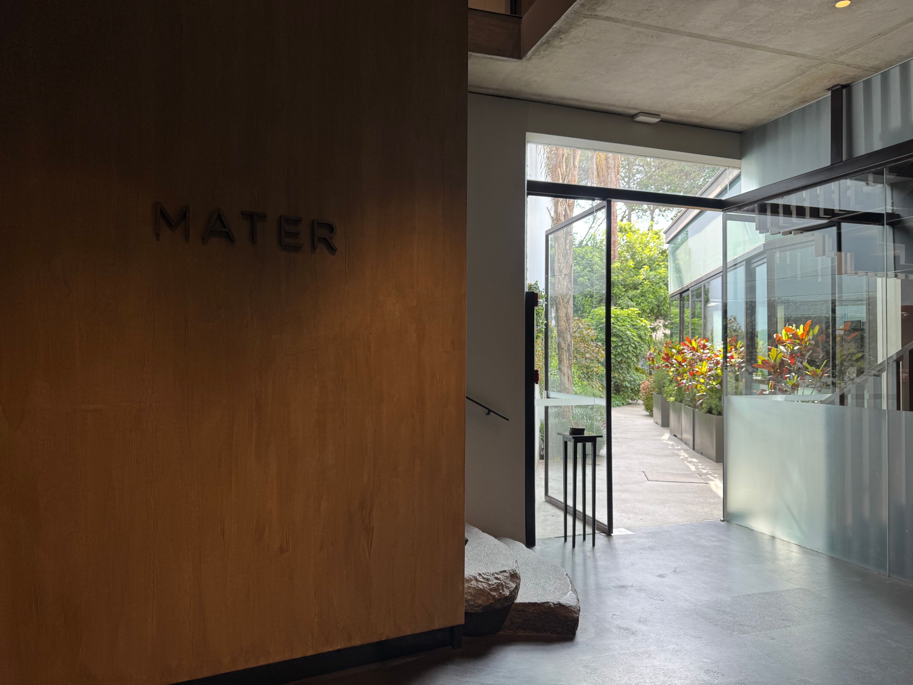 MATER is not only a research facility but also an educational platform that helps bring awareness to Peru’s natural heritage. The findings from MATER influence the restaurant’s dishes, enabling Central to create a menu that truly reflects the region’s altitude, geography, and cultural history. Each ingredient is chosen with care and respect for its origin, with an emphasis on sustainability and honoring traditional practices.